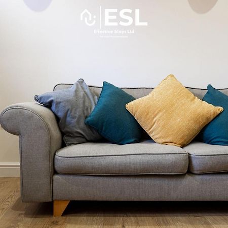 2 Bedroom Terrace Cottage, Parking, 5 Minutes Drive To Royal Shrewsbury Hospital מראה חיצוני תמונה