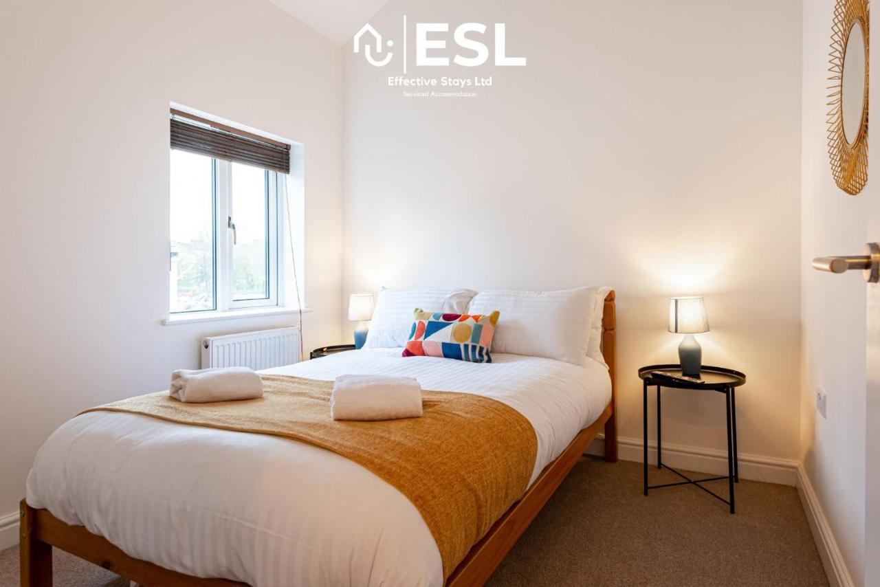 2 Bedroom Terrace Cottage, Parking, 5 Minutes Drive To Royal Shrewsbury Hospital מראה חיצוני תמונה
