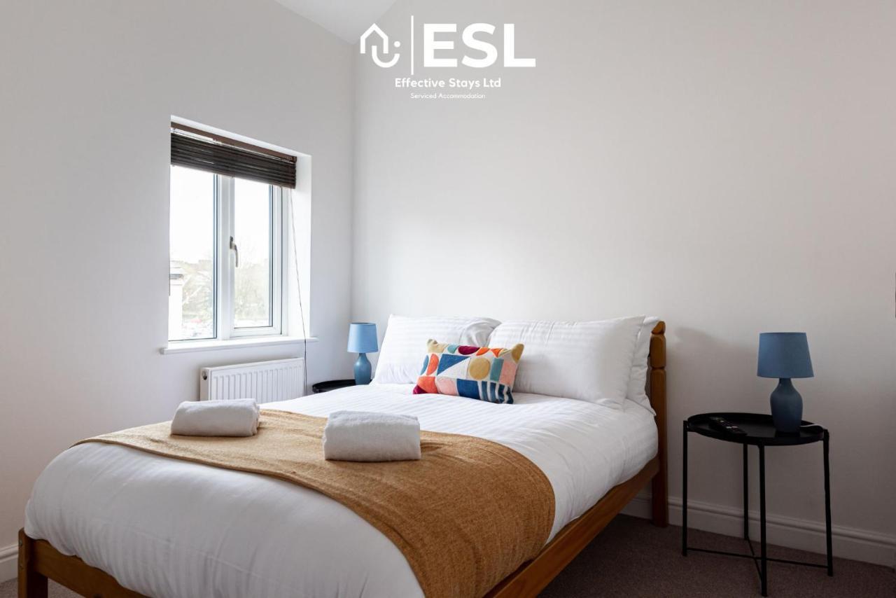2 Bedroom Terrace Cottage, Parking, 5 Minutes Drive To Royal Shrewsbury Hospital מראה חיצוני תמונה