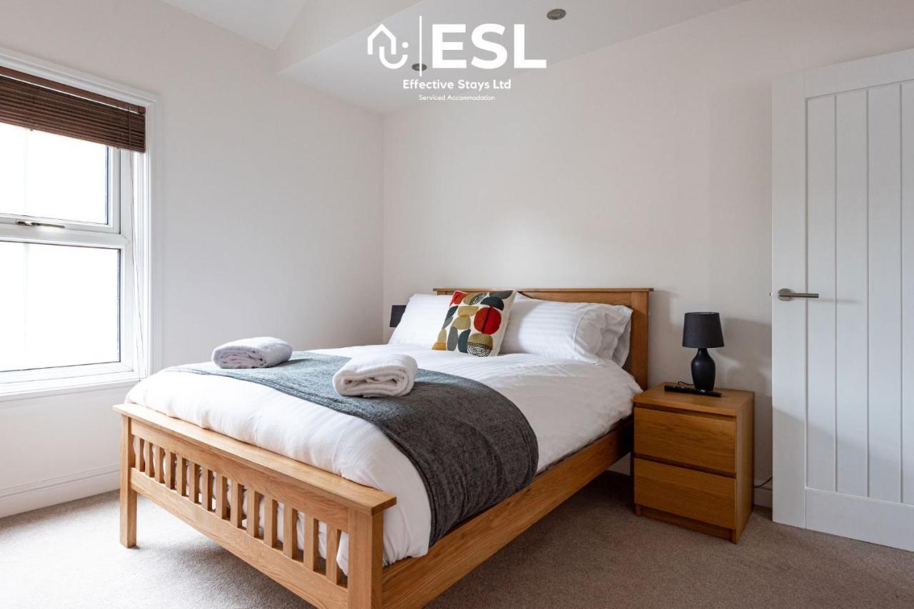 2 Bedroom Terrace Cottage, Parking, 5 Minutes Drive To Royal Shrewsbury Hospital מראה חיצוני תמונה