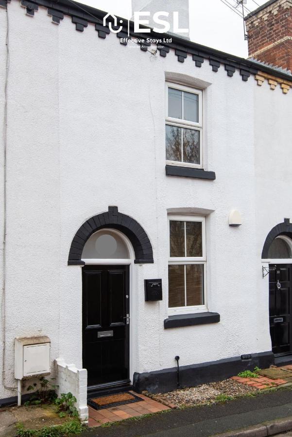 2 Bedroom Terrace Cottage, Parking, 5 Minutes Drive To Royal Shrewsbury Hospital מראה חיצוני תמונה